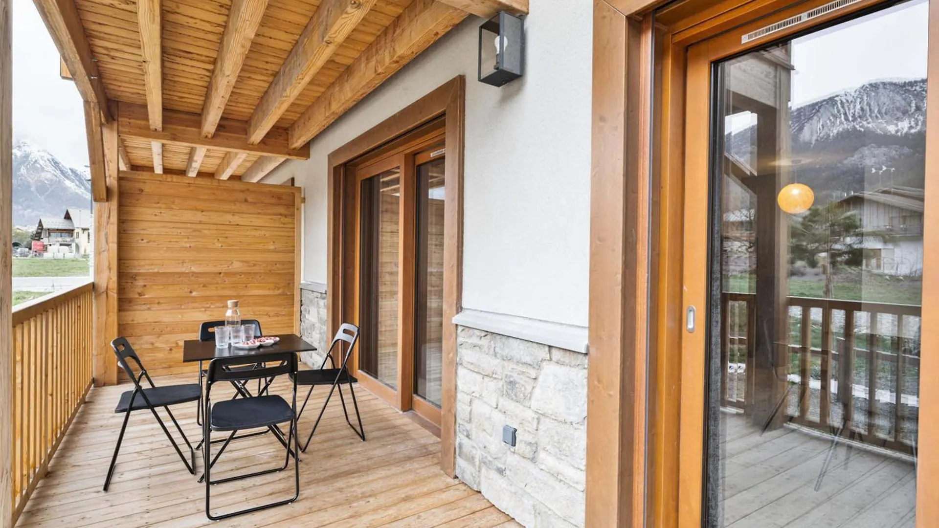 Duplex Neuf Avec Terrasse Et Parking, 3 Chambres A Serre Chevalier - Fr-1-808-3 Le Monetier-les-Bains Apartment